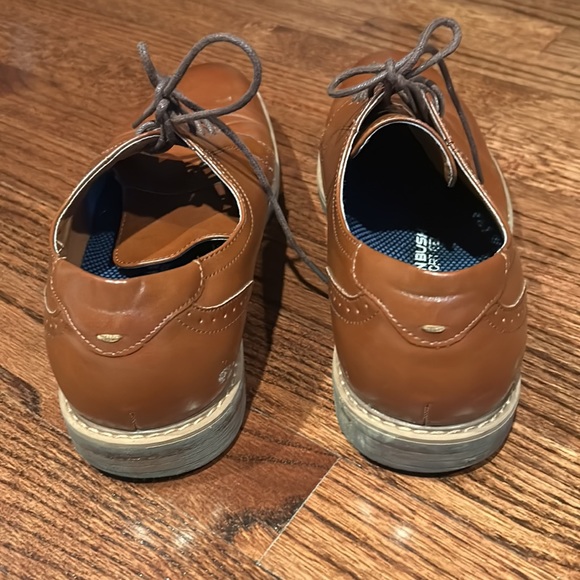 Men’s dress shoe - Picture 3 of 4